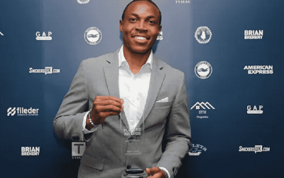 Enock Mwepu : De la gloire de la Premier League à une retraite dorée – Découvrez sa fortune, ses bolides et sa vie de famille