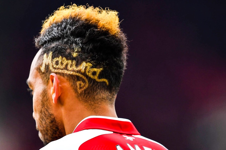 Taribo West, Aubameyang, Rigobert Song… Ces 5 footballeurs africains dont les coiffures sont entrées dans la légende !